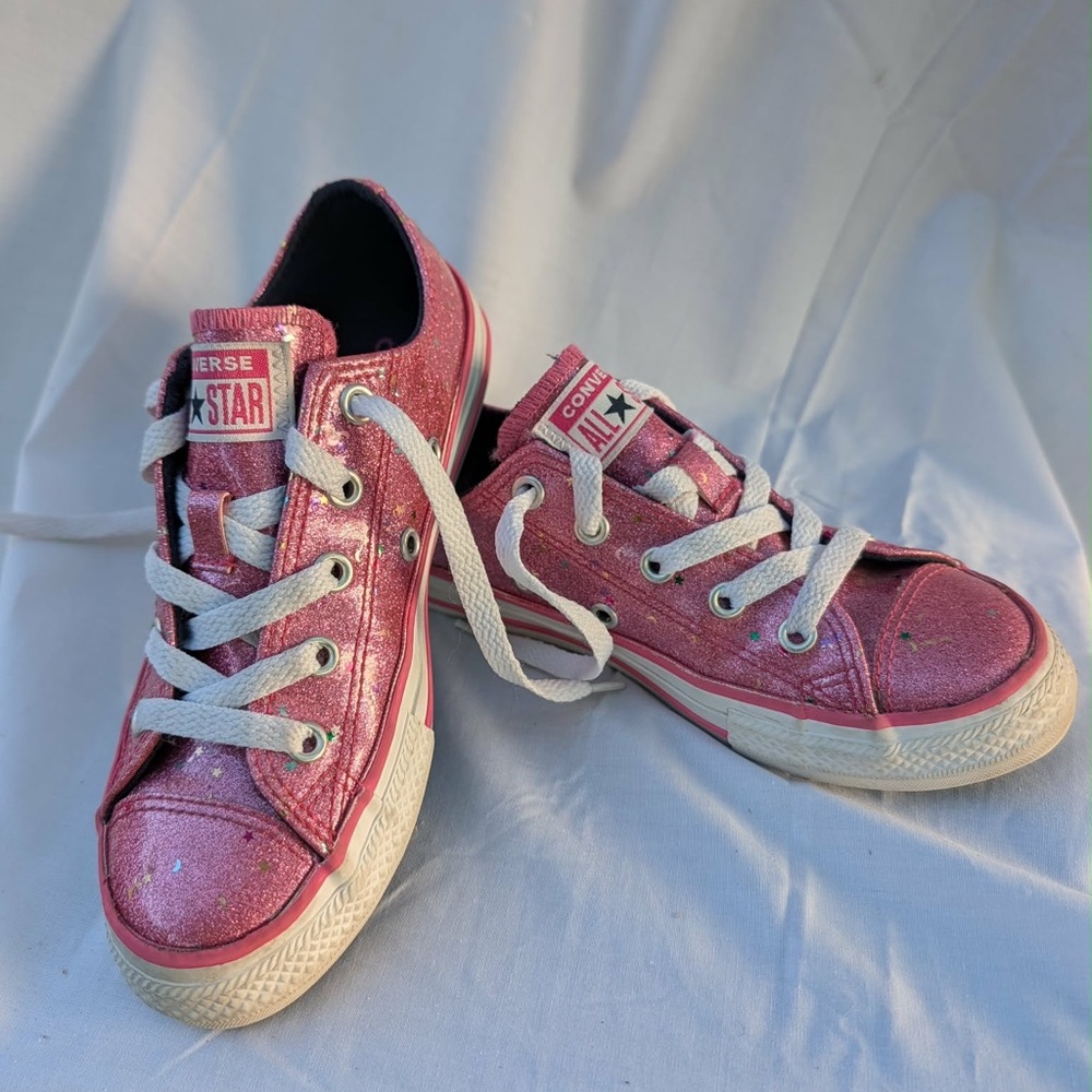 Kids Converse Athletic Sneakers in Navy and Pink